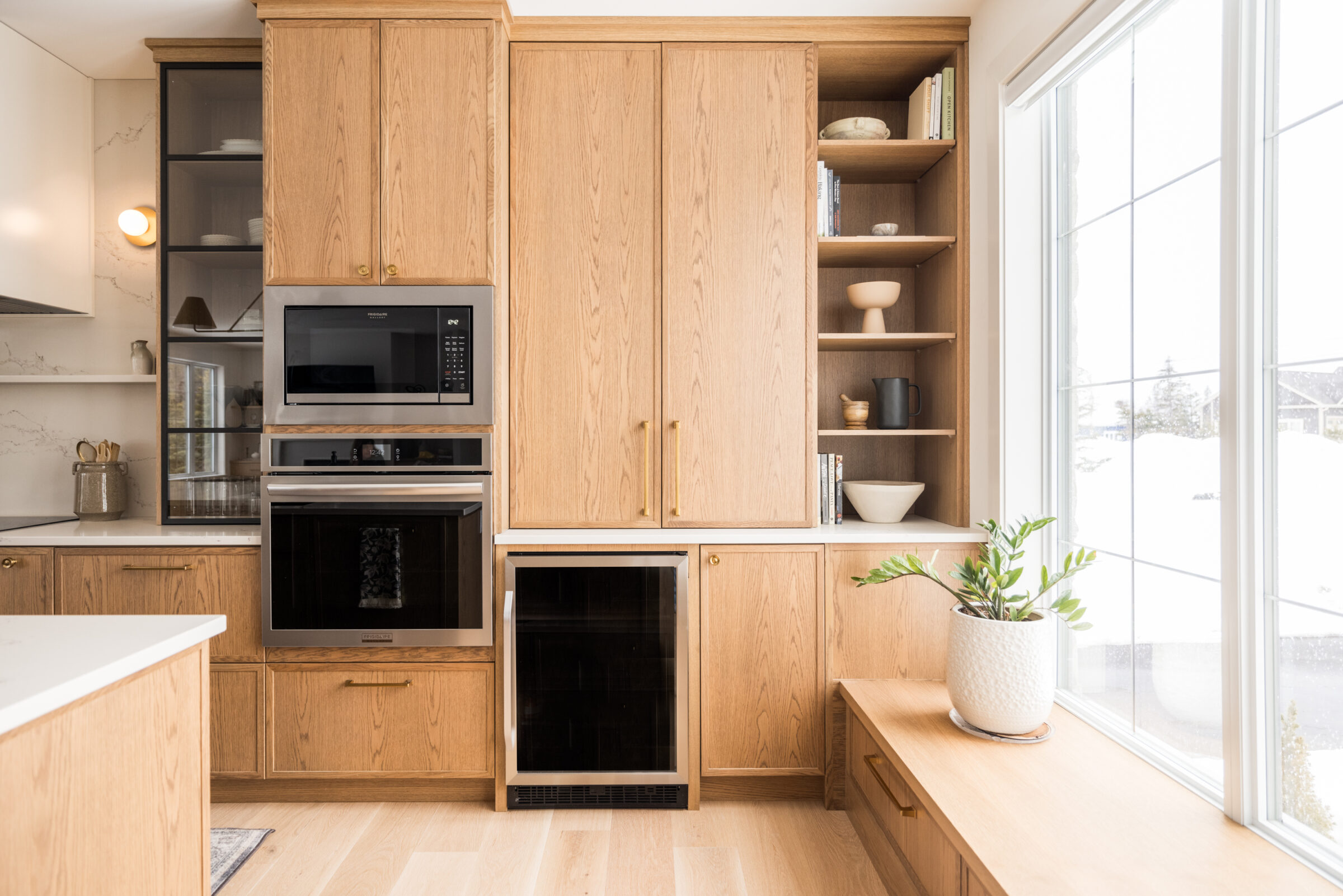 Kitchen cabinet trends using beautiful wood finishes.
